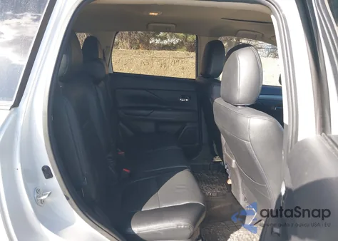 2014 Mitsubishi Outlander Se z USA, uszkodzony, nr VIN JA4AD3A38EZ008377